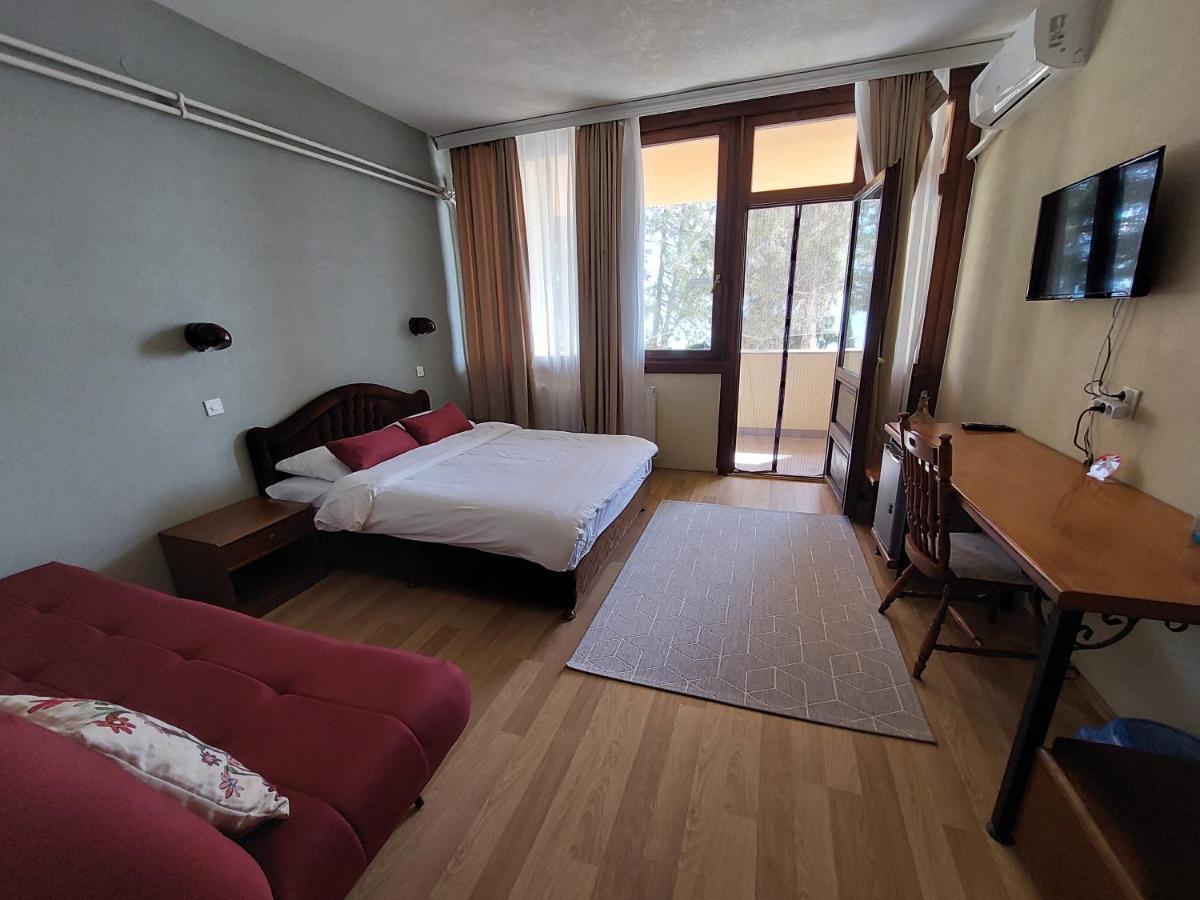 Lakeview Hotel And Resort Otesevo Exterior photo